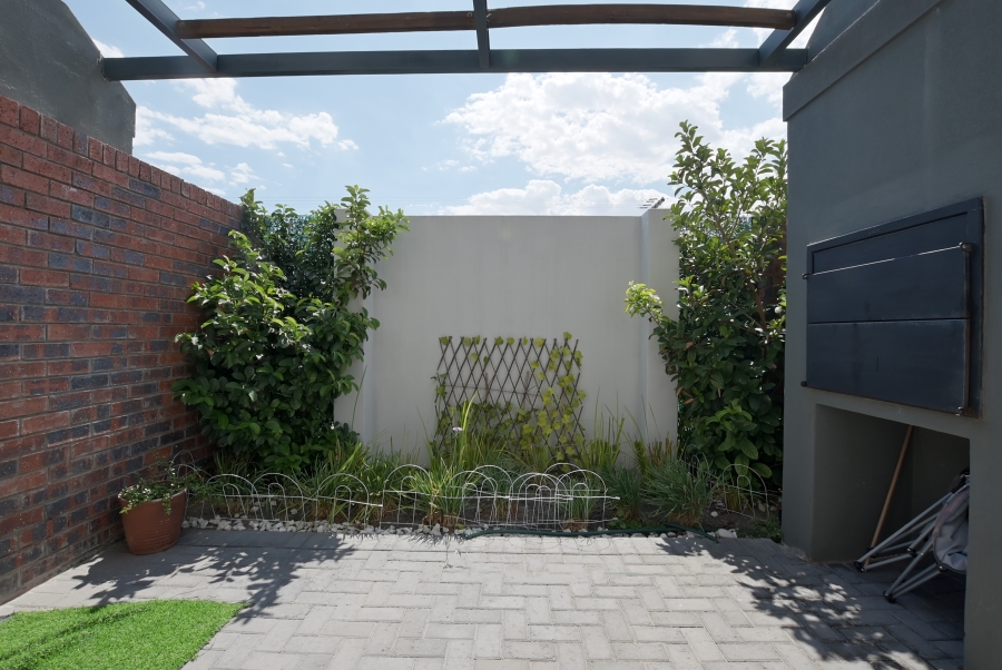 4 Bedroom Property for Sale in Sandown Western Cape